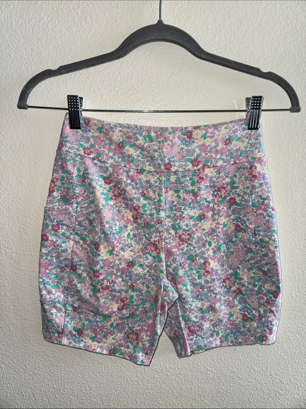 art class Floral Print Kids Shorts — Pink, Green & Purple size XL (14)